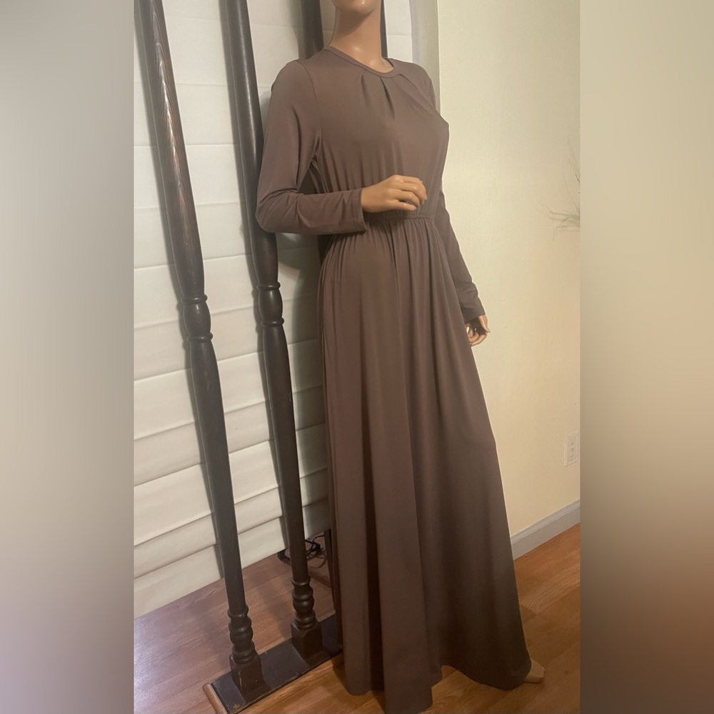 Dress la meera